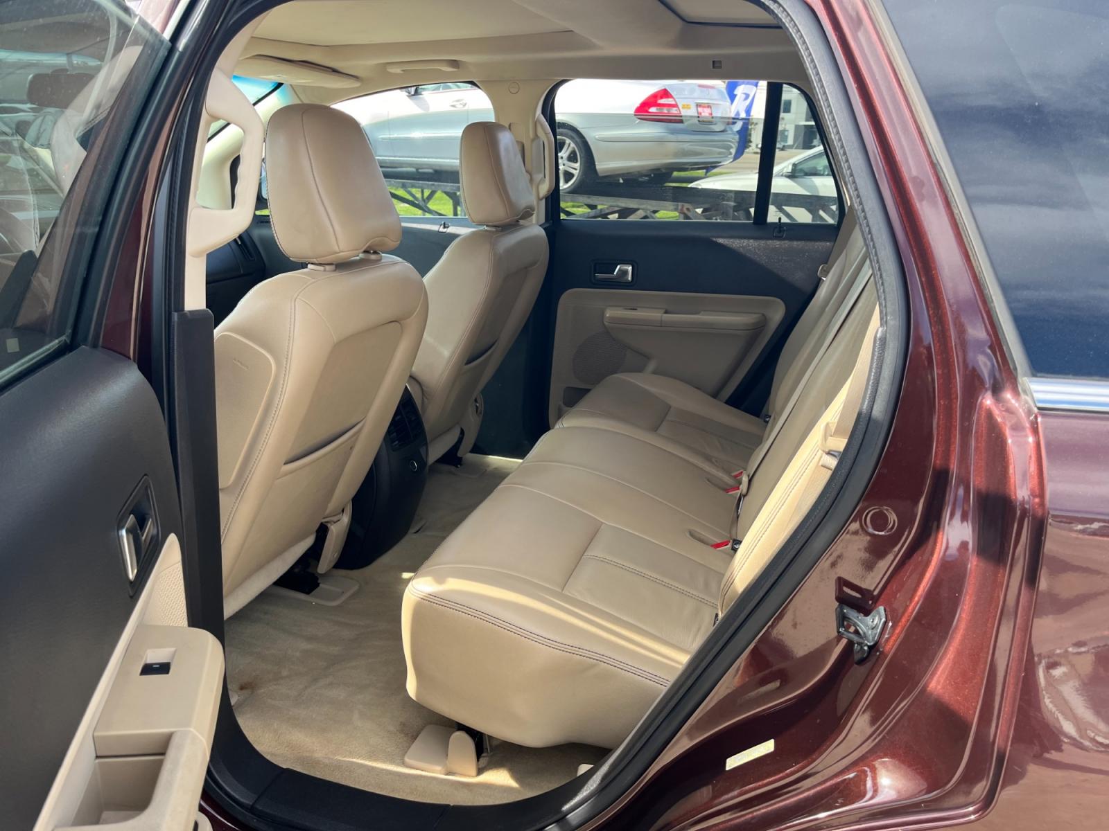 2009 BROWN /TAN Ford Edge (2FMDK39C09B) , Automatic transmission, located at 14700 Tomball Parkway 249, Houston, TX, 77086, (281) 444-2200, 29.928619, -95.504074 - Photo #9